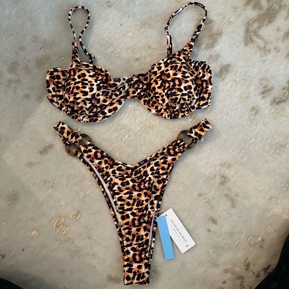 CUPSHE Heaven Leopard O-ring Low Waisted Bikini XL